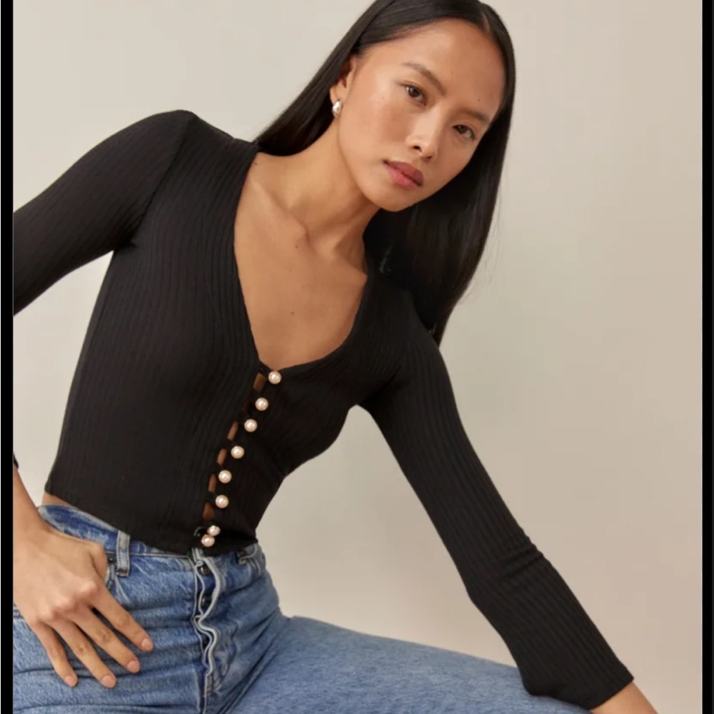 Reformation Gellar Black Ribbed V-Neck Button-Up Top - Picture 2 of 5